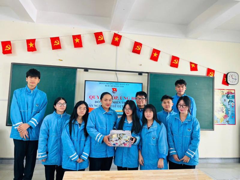 TRƯỜNG THPT HÀNG HẢI TỔ CHỨC VẬN ĐỘNG ỦNG HỘ ĐỒNG BÀO MIỀN TRUNG VÀ TÂY NGUYÊN