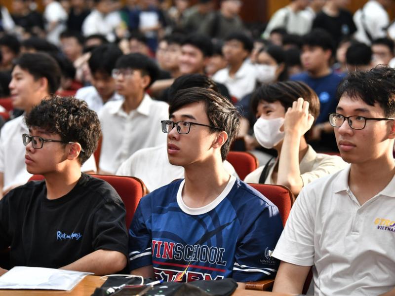 Hơn một nửa tân sinh viên Bách khoa TP HCM đạt chuẩn tiếng Anh đầu ra